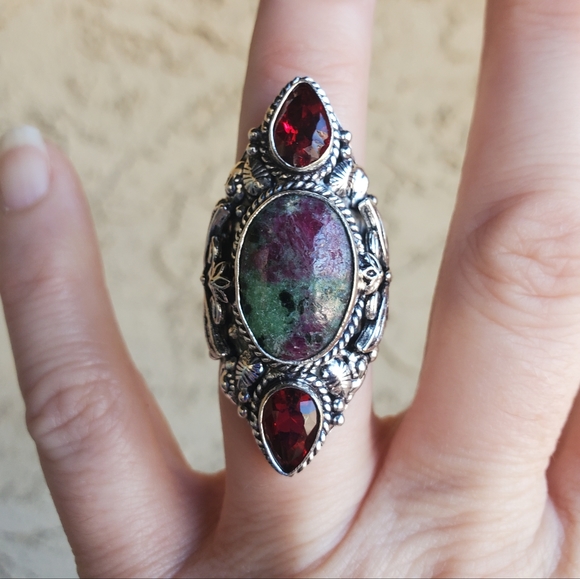 New Ruby in Zoisite and Garnet 925 Silver Butterfly Statement Ring. - Picture 8 of 16